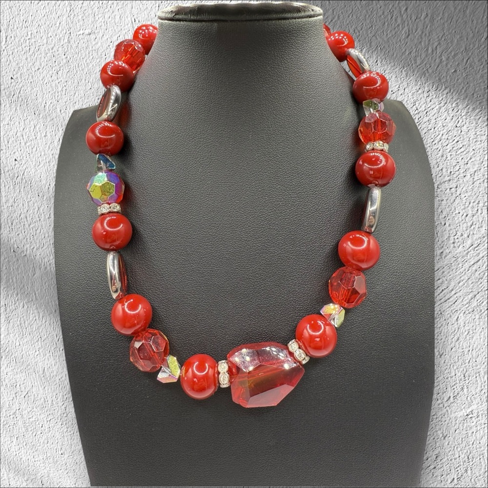 Kissaka Red Glass Beaded Necklace
